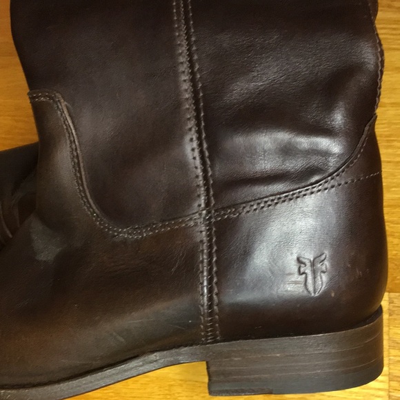 NEW FRYE Melissa Button 2 Riding Boots Dark Brown Distressed Leather Size 7.5 - Picture 5 of 11